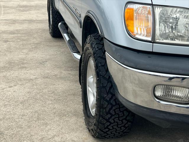 used 2000 Toyota Tundra car, priced at $15,980