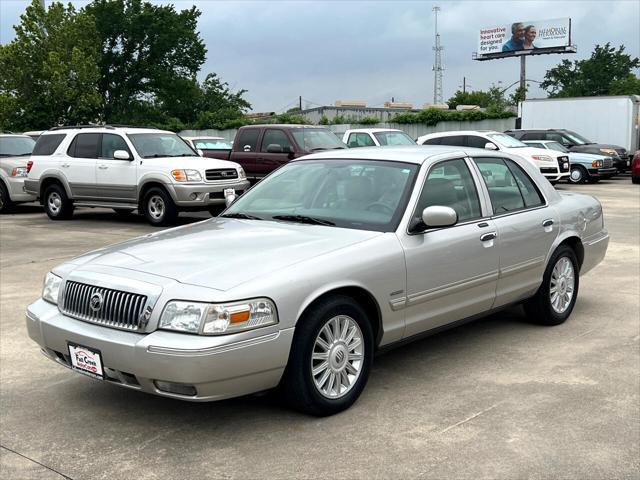 used 2009 Mercury Grand Marquis car, priced at $10,980