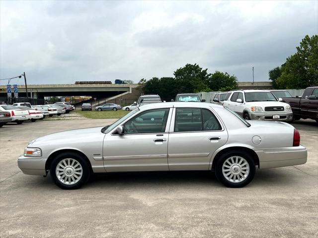 used 2009 Mercury Grand Marquis car, priced at $10,980