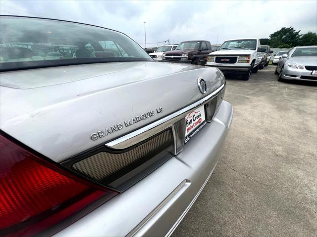 used 2009 Mercury Grand Marquis car, priced at $10,980