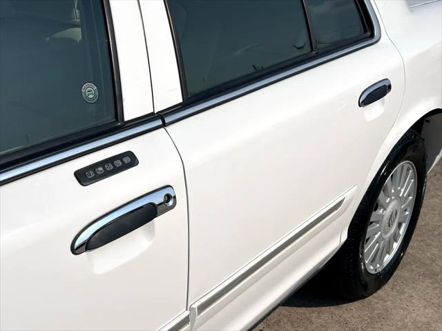 used 2008 Mercury Grand Marquis car, priced at $13,980