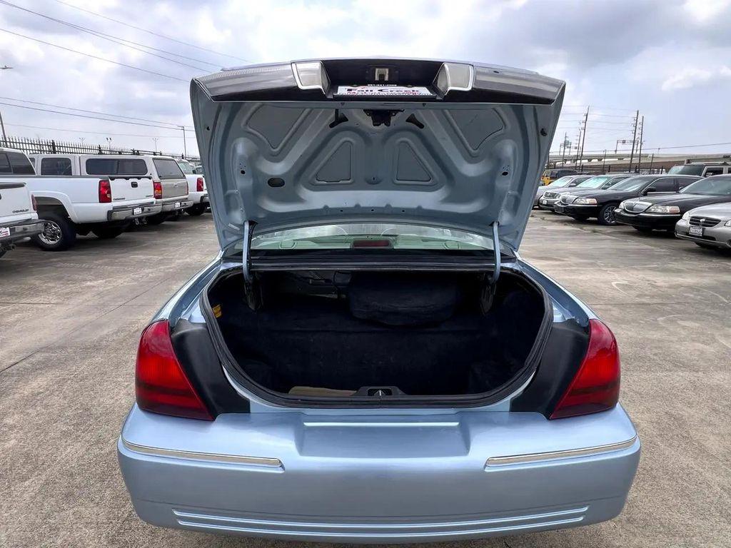 used 2009 Mercury Grand Marquis car, priced at $13,980