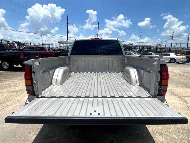 used 2005 GMC Sierra 1500 car, priced at $10,980