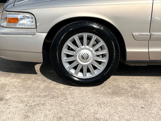 used 2008 Mercury Grand Marquis car, priced at $13,980