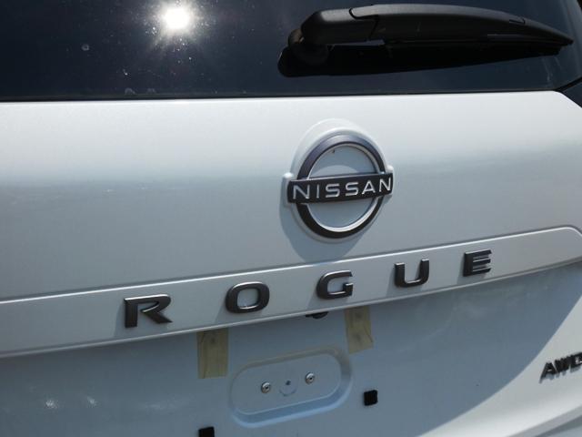 new 2024 Nissan Rogue car, priced at $33,040