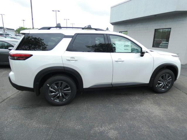 new 2025 Nissan Pathfinder car, priced at $46,225