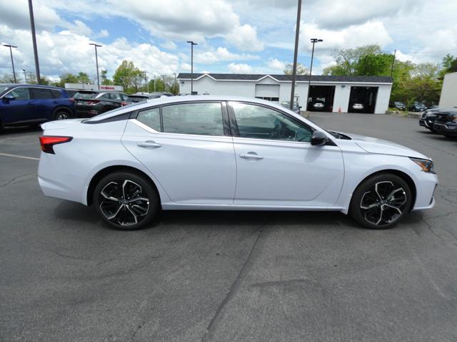 new 2024 Nissan Altima car, priced at $32,570