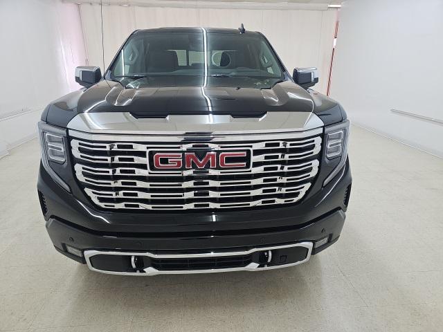 new 2025 GMC Sierra 1500 car, priced at $72,517