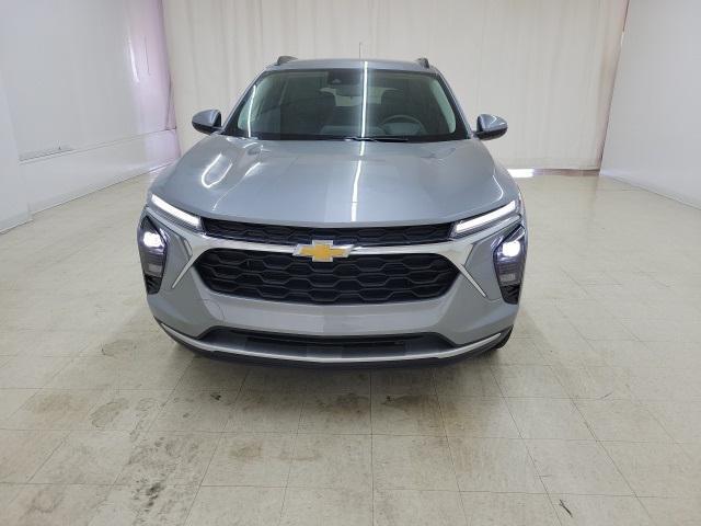 used 2024 Chevrolet Trax car, priced at $22,732
