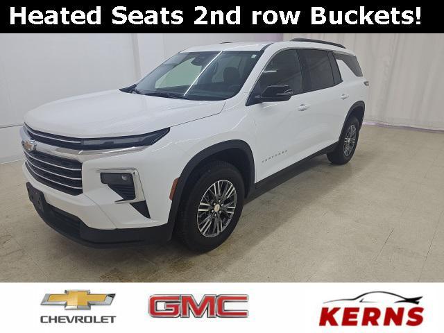 used 2025 Chevrolet Traverse car, priced at $33,452