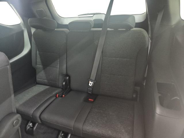 used 2025 Chevrolet Traverse car, priced at $33,452