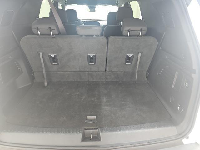 used 2025 Chevrolet Traverse car, priced at $33,452