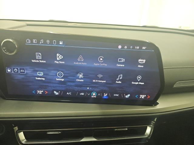 used 2025 Chevrolet Traverse car, priced at $33,452