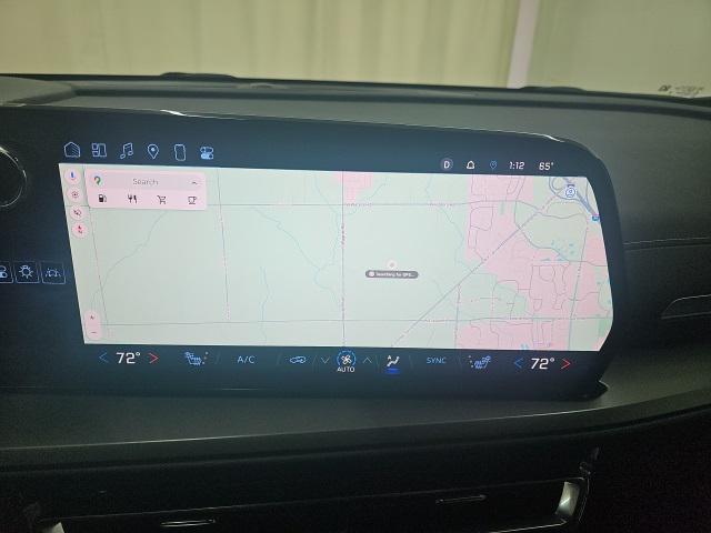 used 2025 Chevrolet Traverse car, priced at $33,452