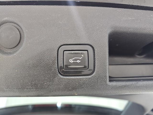 used 2023 Chevrolet Equinox car, priced at $23,620
