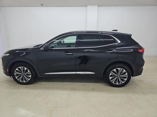 used 2025 Buick Envision car, priced at $29,400