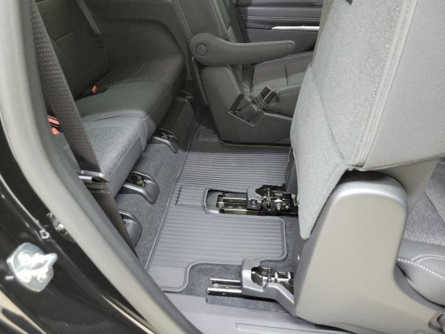 new 2025 Chevrolet Traverse car, priced at $42,517