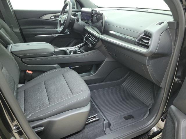 new 2025 Chevrolet Traverse car, priced at $42,517