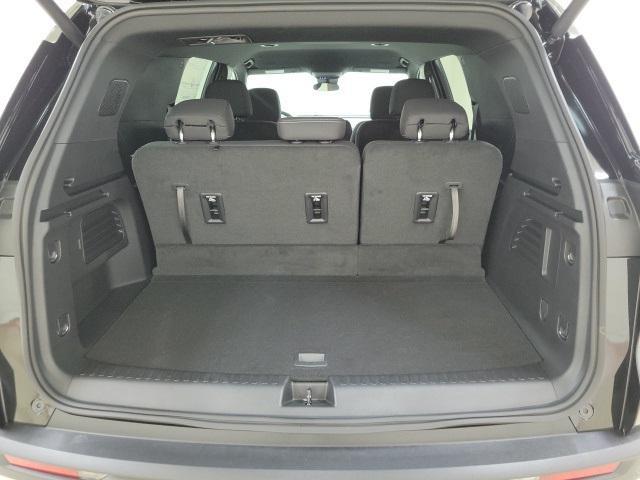 new 2025 Chevrolet Traverse car, priced at $42,517