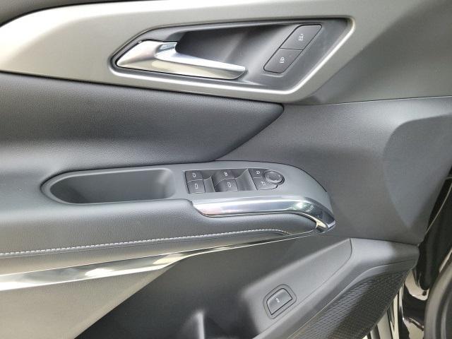 new 2025 Chevrolet Traverse car, priced at $42,517