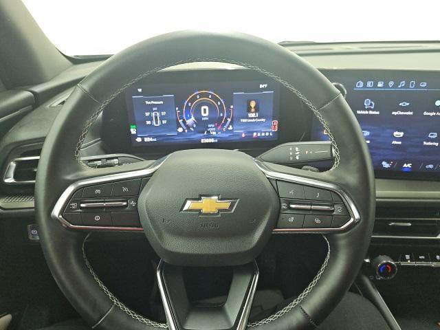 used 2025 Chevrolet Traverse car, priced at $35,899