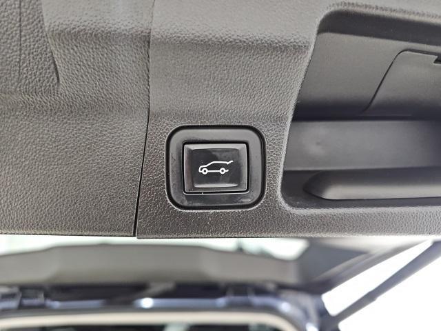 used 2022 GMC Acadia car, priced at $29,434
