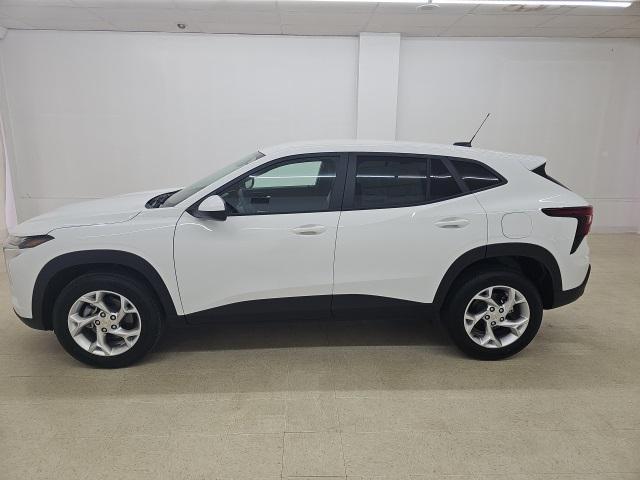 new 2025 Chevrolet Trax car, priced at $22,384