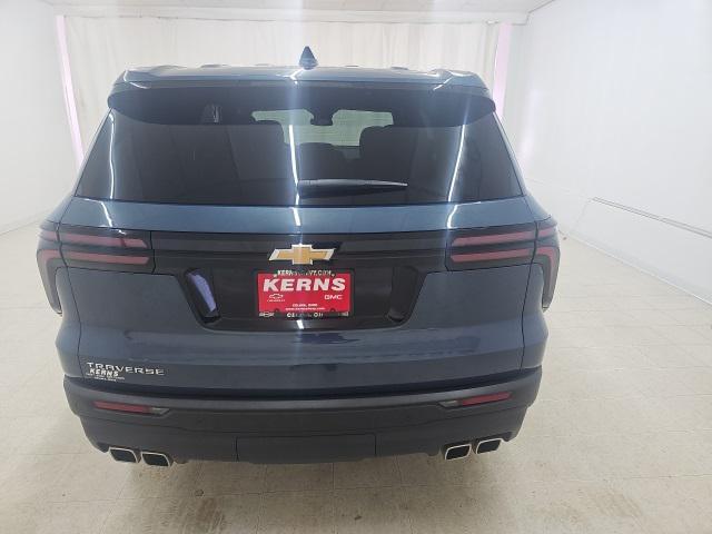 used 2024 Chevrolet Traverse car, priced at $31,926