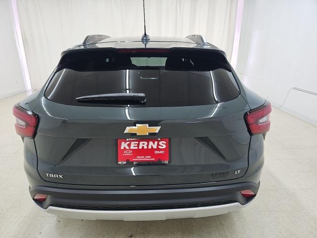 new 2025 Chevrolet Trax car, priced at $24,904