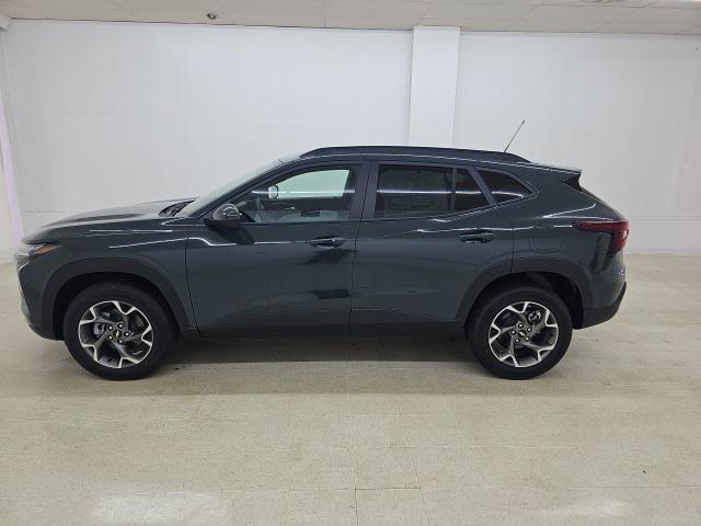 new 2025 Chevrolet Trax car, priced at $24,904