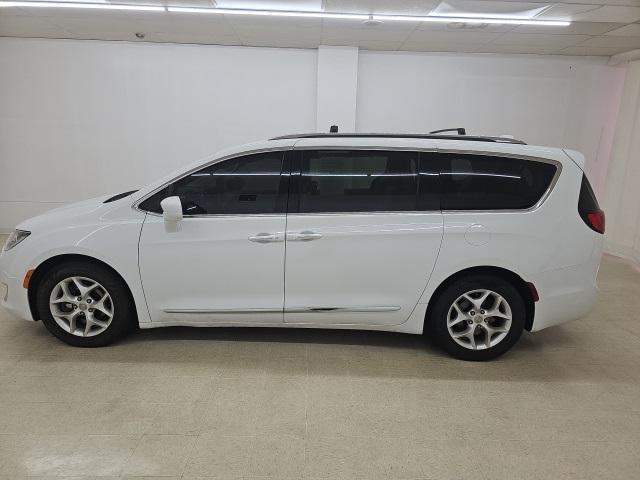 used 2017 Chrysler Pacifica car, priced at $12,987