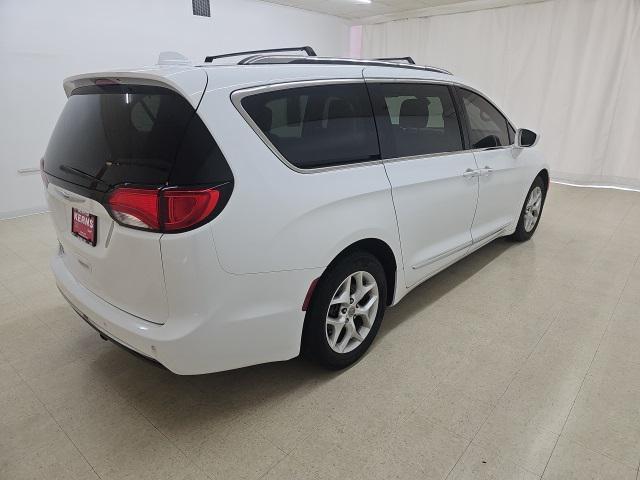 used 2017 Chrysler Pacifica car, priced at $12,987