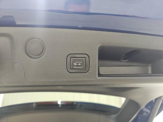 used 2023 Chevrolet Equinox car, priced at $23,994