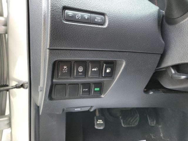 used 2020 Nissan Rogue car, priced at $13,940