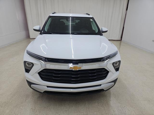 new 2025 Chevrolet TrailBlazer car, priced at $27,517