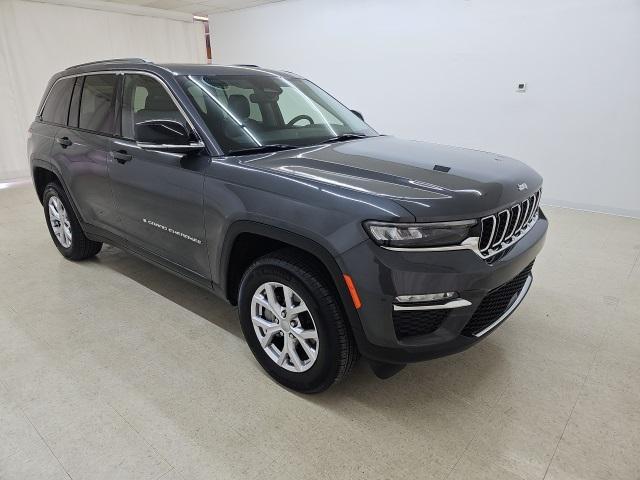 used 2022 Jeep Grand Cherokee car, priced at $33,985