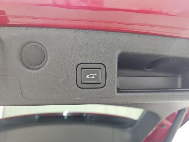used 2023 Chevrolet Equinox car, priced at $22,700