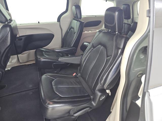 used 2022 Chrysler Pacifica car, priced at $20,957