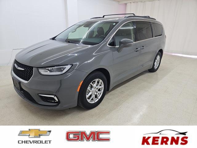used 2022 Chrysler Pacifica car, priced at $20,957