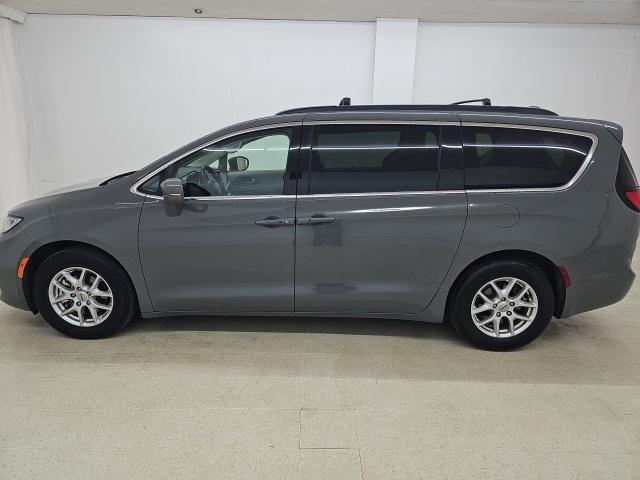used 2022 Chrysler Pacifica car, priced at $20,957