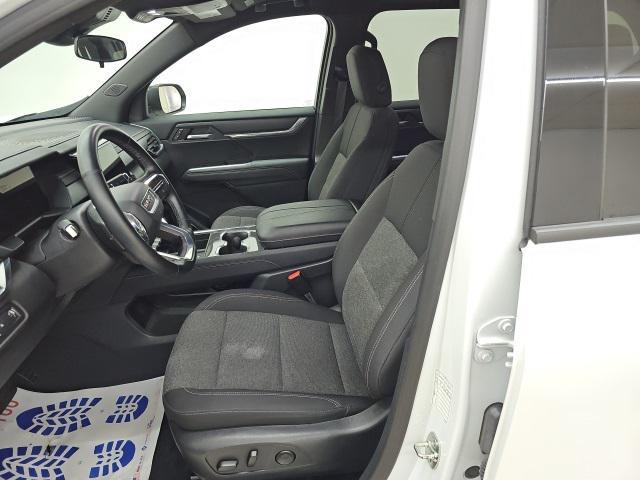 used 2025 GMC Acadia car, priced at $35,900
