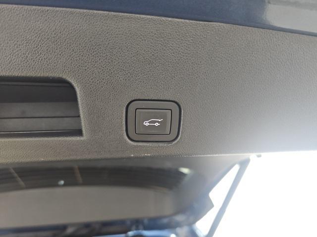 used 2025 Chevrolet Traverse car, priced at $36,789