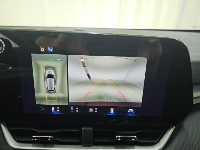 new 2026 Chevrolet Equinox car, priced at $33,592