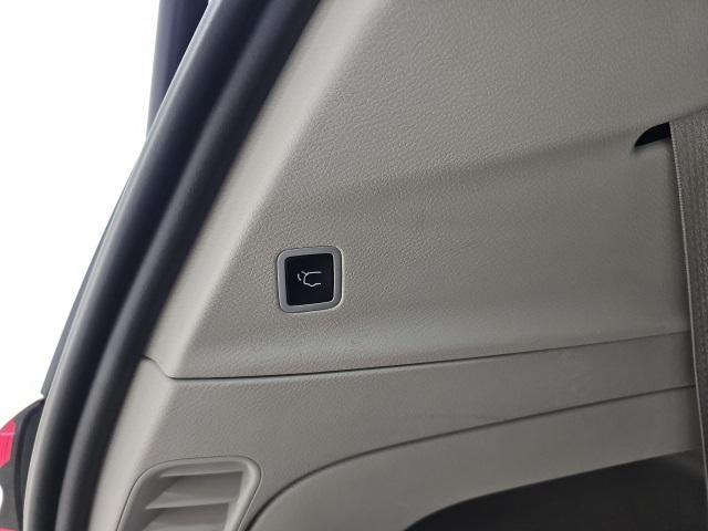used 2023 Chrysler Pacifica car, priced at $24,481