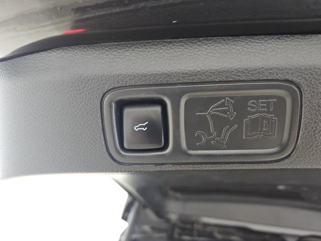 used 2023 Ford Expedition car, priced at $38,988