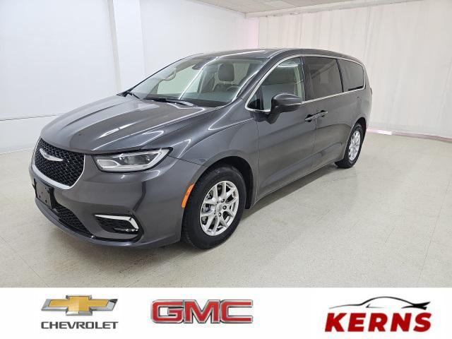 used 2023 Chrysler Pacifica car, priced at $21,988