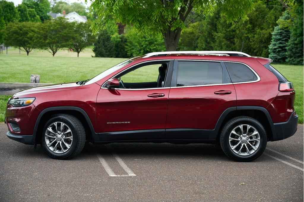 used 2019 Jeep Cherokee car, priced at $15,995