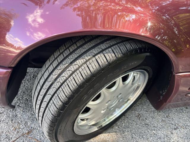 used 1997 Mercedes-Benz SL-Class car, priced at $9,995