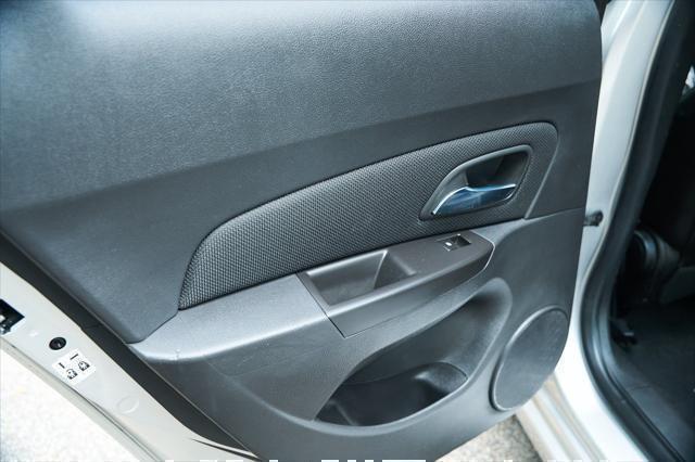 used 2016 Chevrolet Cruze Limited car, priced at $7,995