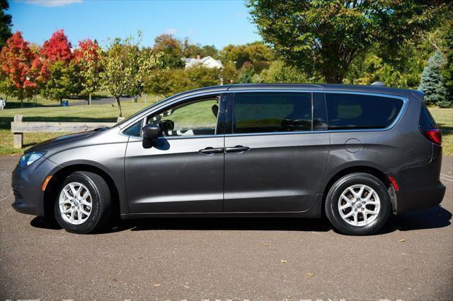 used 2017 Chrysler Pacifica car, priced at $9,995